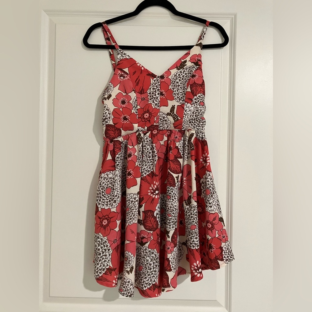 Pink floral strappy summer dress. Size 4